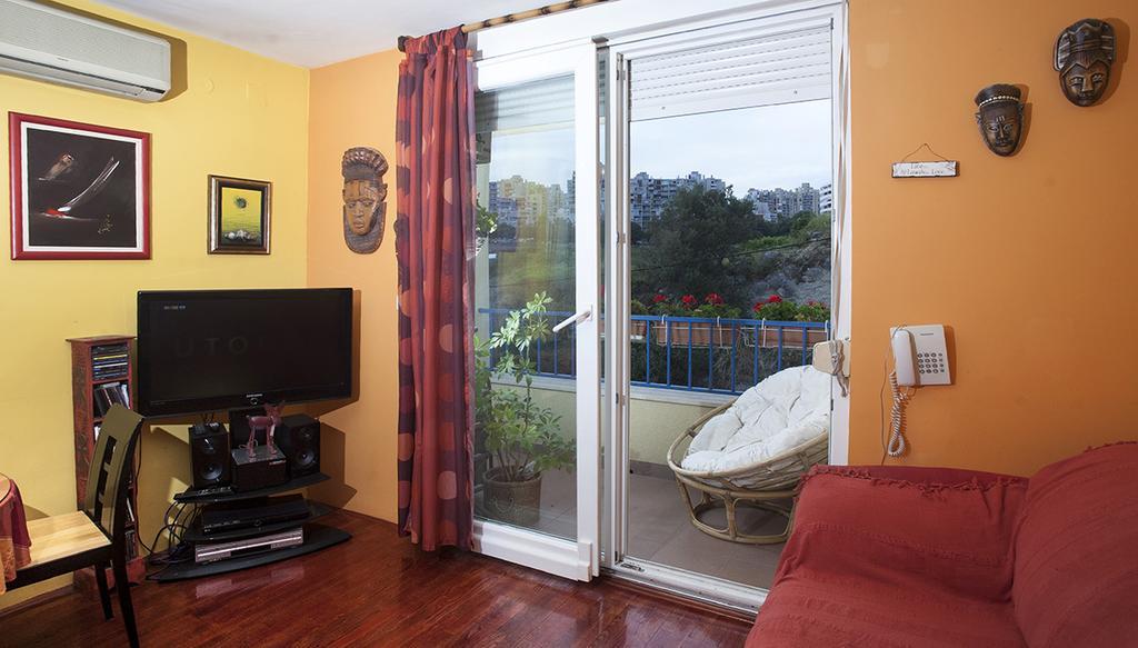 ספליט Apartment Sunny Yellow - With Balcony And Parking Place, חדר תמונה