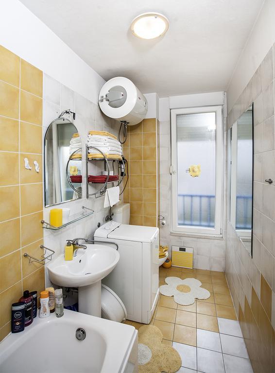 ספליט Apartment Sunny Yellow - With Balcony And Parking Place, חדר תמונה